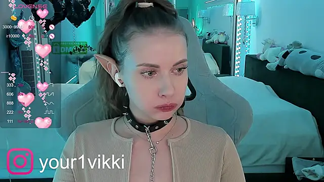 Snapshot of Vikki_Cheese chatting on December 11, 2024, 1:15 am Vikki Cheese online show from December 11, 2024, 1:15 am