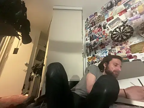 DownstairsSky online show from May 26, 2026, 3:35 am