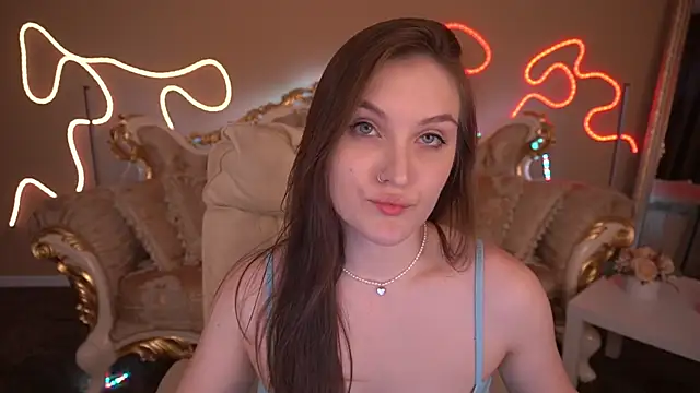 Snapshot of EmmyCharmm chatting on October 3, 2025, 5:48 am EmmyCharmm online show from October 3, 2025, 5:48 am