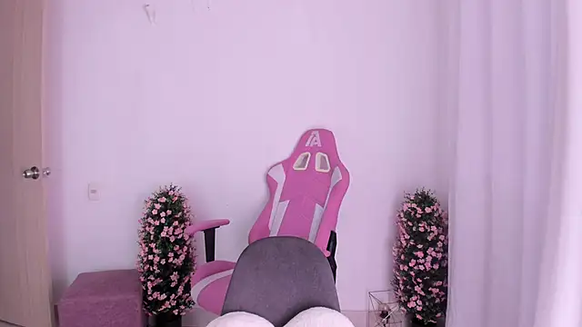 Snapshot of keissy_rincon_ chatting on October 23, 2025, 9:13 pm keissy rincon online show from October 23, 2025, 9:13 pm