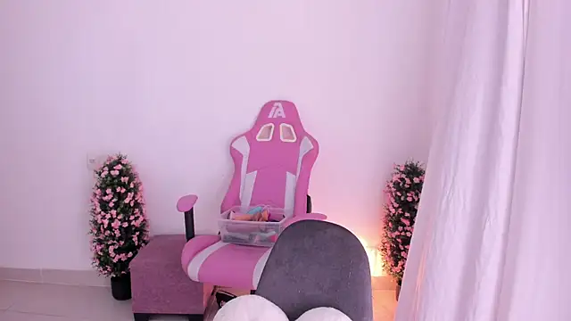 Snapshot of keissy_rincon_ chatting on November 14, 2025, 11:02 pm keissy rincon online show from November 14, 2025, 11:02 pm