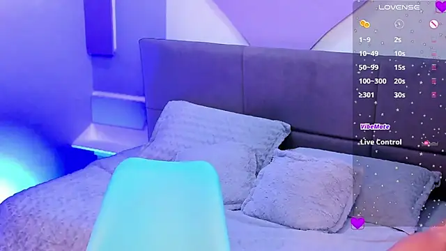 Snapshot of ana_sweet2 chatting on October 6, 2025, 10:12 am ana sweet2 online show from October 6, 2025, 10:12 am