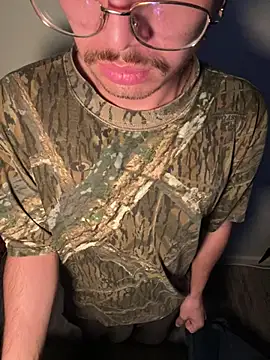 Snapshot of demonslayerr999 chatting on December 21, 2024, 1:58 am demonslayerr999 online show from December 21, 2024, 1:58 am