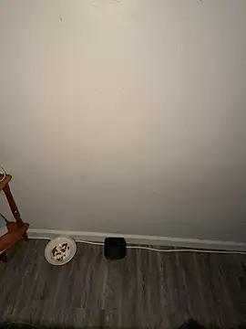 Snapshot of demonslayerr999 chatting on January 1, 2025, 6:05 am demonslayerr999 online show from January 1, 2025, 6:05 am