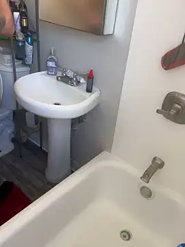 Snapshot of demonslayerr999 chatting on January 2, 2025, 8:46 pm demonslayerr999 online show from January 2, 2025, 8:46 pm