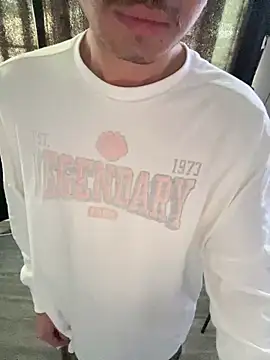 Snapshot of demonslayerr999 chatting on February 9, 2025, 5:33 pm demonslayerr999 online show from February 9, 2025, 5:33 pm