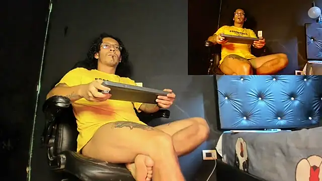 Snapshot of FuckHardlove chatting on May 29, 2026, 6:39 pm FuckHardlove online show from May 29, 2026, 6:39 pm