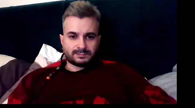 Snapshot of erotico69xxx chatting on February 18, 2025, 1:32 am erotico69xxx online show from February 18, 2025, 1:32 am