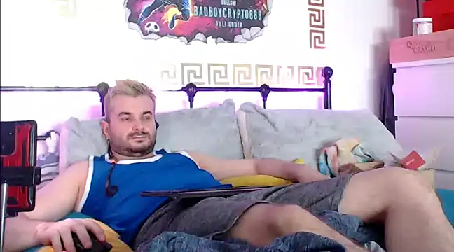 Snapshot of erotico69xxx chatting on March 2, 2025, 9:32 pm erotico69xxx online show from March 2, 2025, 9:32 pm