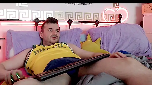 Snapshot of erotico69xxx chatting on October 8, 2025, 11:02 pm erotico69xxx online show from October 8, 2025, 11:02 pm