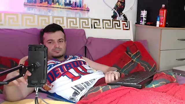 Snapshot of erotico69xxx chatting on May 11, 2026, 12:33 pm erotico69xxx online show from May 11, 2026, 12:33 pm