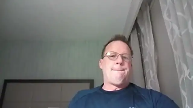 Cockrub1 online show from November 5, 2025, 10:48 am