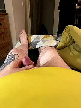  online show from November 4, 2025, 9:03 pm