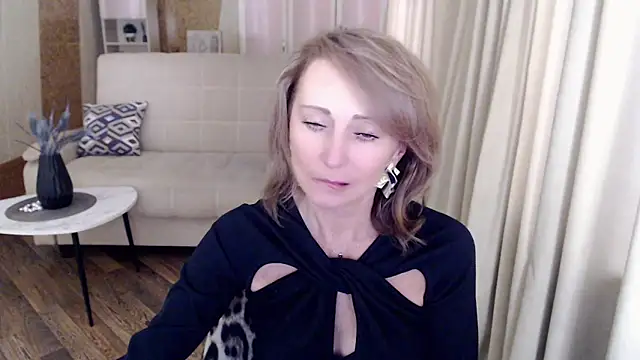 HornyMilf 777 online show from January 15, 2025, 11:10 am