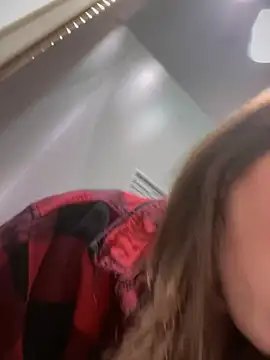 MommmyYummy online show from December 27, 2024, 5:48 pm