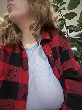 MommmyYummy online show from January 28, 2025, 4:19 pm