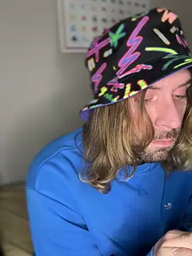 Snapshot of 4kUsh2Fashion0 chatting on January 22, 2025, 5:28 pm 4kUsh2Fashion0 online show from January 22, 2025, 5:28 pm