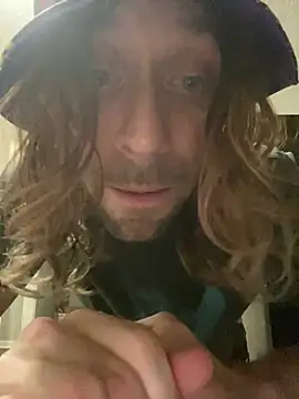 Snapshot of 4kUsh2Fashion0 chatting on March 12, 2025, 5:07 pm 4kUsh2Fashion0 online show from March 12, 2025, 5:07 pm