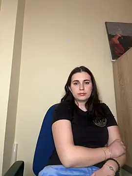 Teylor Love online show from April 10, 2026, 6:45 pm