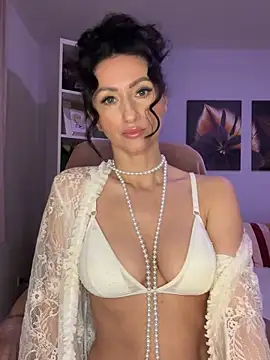 KatyEvanss online show from September 20, 2025, 6:31 pm