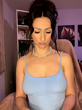 KatyEvanss online show from October 14, 2025, 5:14 pm