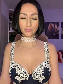 KatyEvanss online show from November 25, 2025, 6:52 pm