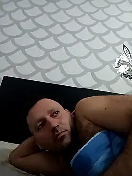 Snapshot of florin421 chatting on February 22, 2026, 6:57 am florin421 online show from February 22, 2026, 6:57 am