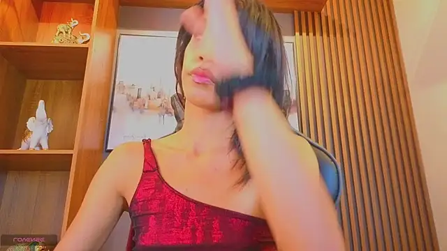 Snapshot of Alahia_Rodriguez chatting on July 11, 2026, 9:05 pm Alahia Rodriguez online show from July 11, 2026, 9:05 pm