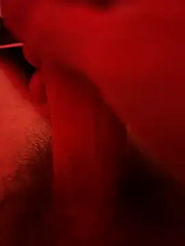 Snapshot of youngTJ chatting on February 18, 2025, 10:14 pm youngTJ online show from February 18, 2025, 10:14 pm