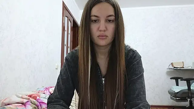 Nelly Fischer online show from January 16, 2025, 1:58 pm