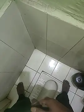 samlord261 online show from November 28, 2025, 9:28 pm