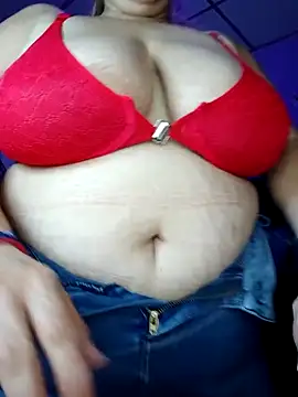 Snapshot of EllisW8 chatting on November 12, 2025, 12:00 am EllisW8 online show from November 12, 2025, 12:00 am