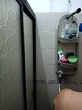 Snapshot of EllisW8 chatting on November 14, 2025, 10:51 pm EllisW8 online show from November 14, 2025, 10:51 pm