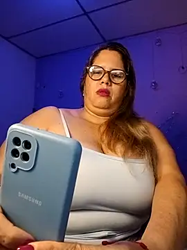 Snapshot of EllisW8 chatting on November 26, 2025, 10:27 am EllisW8 online show from November 26, 2025, 10:27 am