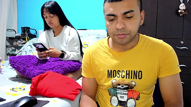 2ScarletandRyan8 online show from February 7, 2026, 9:57 am