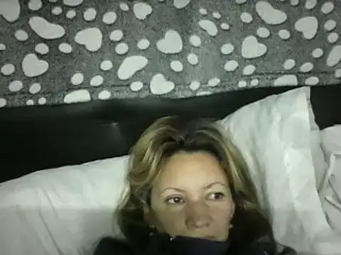 Paulita x3 online show from April 18, 2026, 10:52 am
