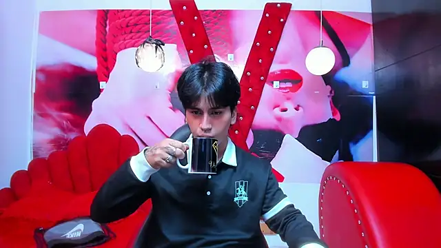 alex 477 online show from October 28, 2025, 11:36 am