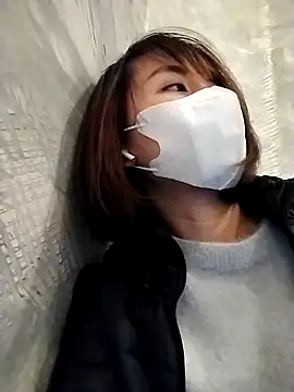 Michiko1 online show from March 9, 2025, 1:04 pm