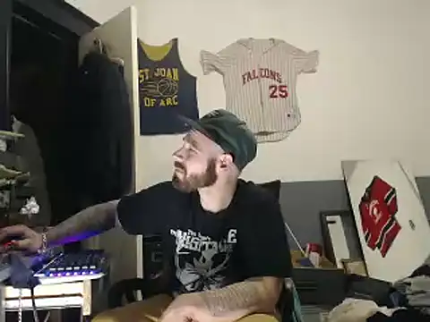 sledge901 online show from February 18, 2025, 4:26 am