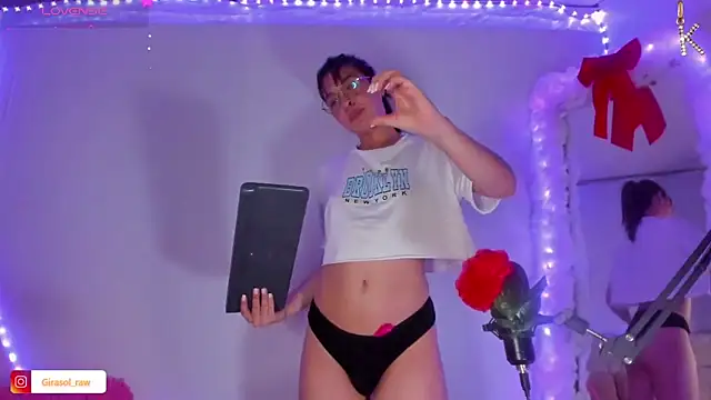 KATERAW online show from March 22, 2025, 5:28 am