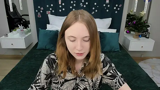 Snapshot of Cowell_Adelina chatting on January 14, 2025, 2:43 pm Cowell Adelina online show from January 14, 2025, 2:43 pm