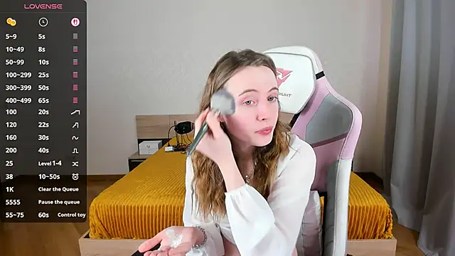 Snapshot of Cowell_Adelina chatting on November 1, 2025, 8:49 am Cowell Adelina online show from November 1, 2025, 8:49 am