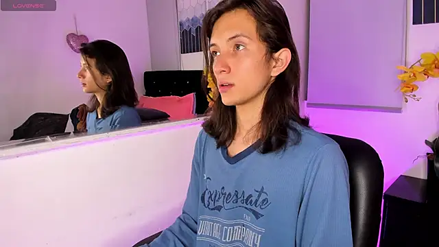 Feniix   online show from January 17, 2025, 3:23 am