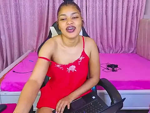 Snapshot of Pretty-shally chatting on May 1, 2026, 2:16 am Pretty-shally online show from May 1, 2026, 2:16 am