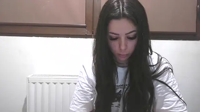 LovelyJulliette online show from April 18, 2026, 6:45 pm