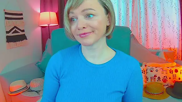 Snapshot of NandiSmile chatting on March 13, 2025, 10:26 am NandiSmile online show from March 13, 2025, 10:26 am