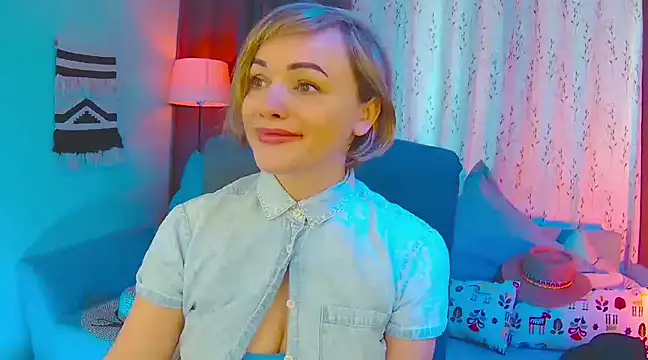 Snapshot of NandiSmile chatting on March 19, 2025, 7:07 am NandiSmile online show from March 19, 2025, 7:07 am