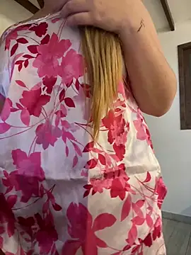 Snapshot of natashasweet chatting on December 26, 2024, 3:42 pm natashasweet online show from December 26, 2024, 3:42 pm