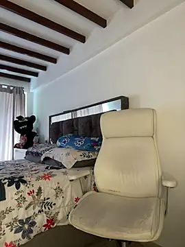 Snapshot of natashasweet chatting on March 1, 2025, 4:54 pm natashasweet online show from March 1, 2025, 4:54 pm