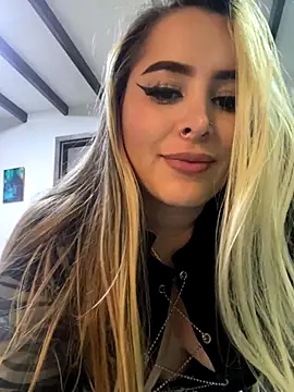 Snapshot of natashasweet chatting on September 19, 2025, 1:07 am natashasweet online show from September 19, 2025, 1:07 am